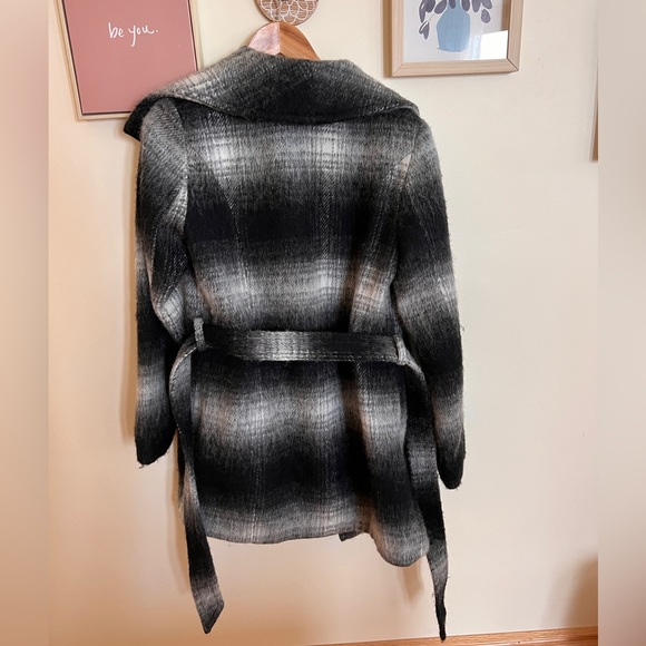 Fuzzy black and white ombre long coat from Apt. 9 - Picture 4 of 6